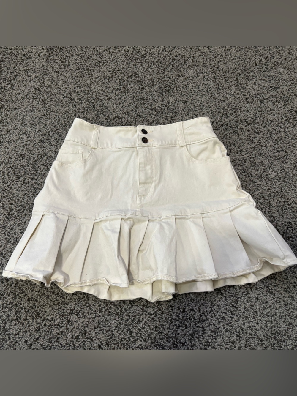 Hollister Cream Ruffle Mini Skort